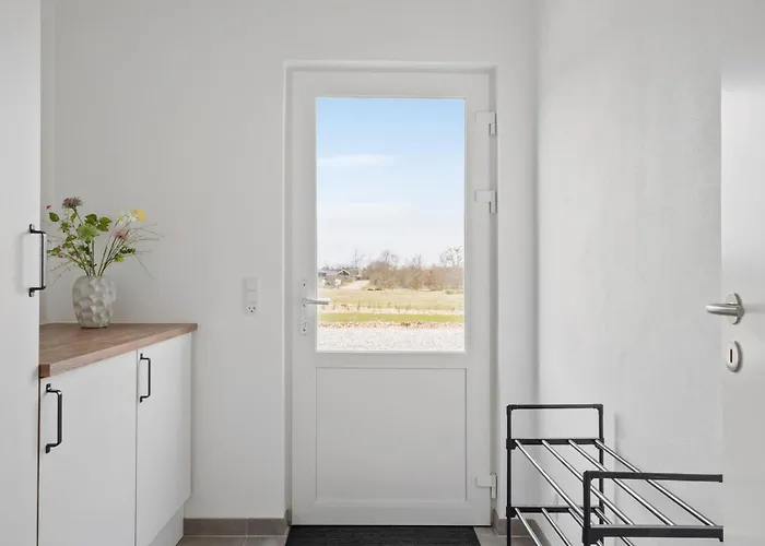 Dom wakacyjny In With Sauna *